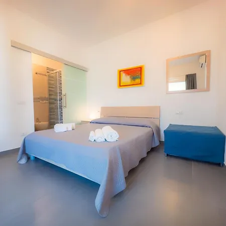 Sardiniarooms Old Town Guest house